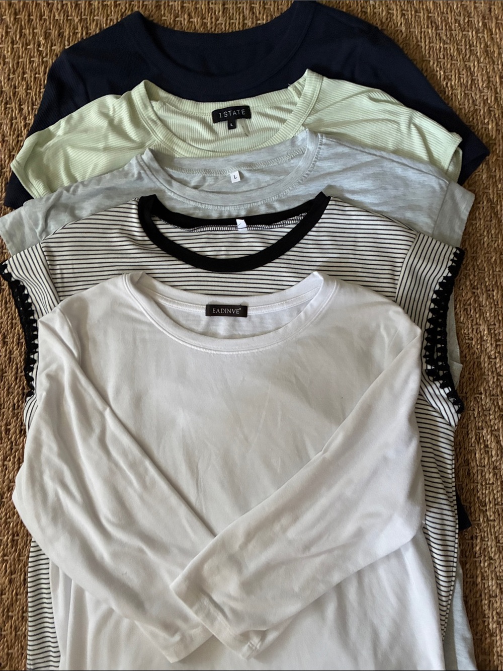 Source Unknown White Long-Sleeve Crewneck Top
